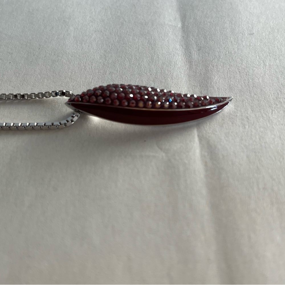 Swarovski Red Crystal Enamel Silver Tone Box Style Chain Pendant Necklace EUC - Picture 6 of 15